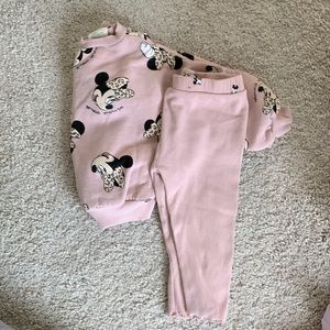 Minnie Mouse sweater and legging set